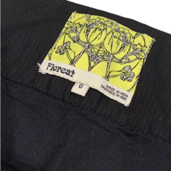 ANTHROPOLOGIE Ruffled Pencil Skirt - Picture 4 of 7